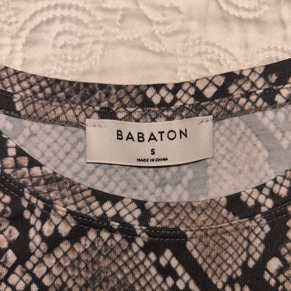 BABATON ARITZIA Snakeskin Short Sleeve T-Shirt - Picture 4 of 6